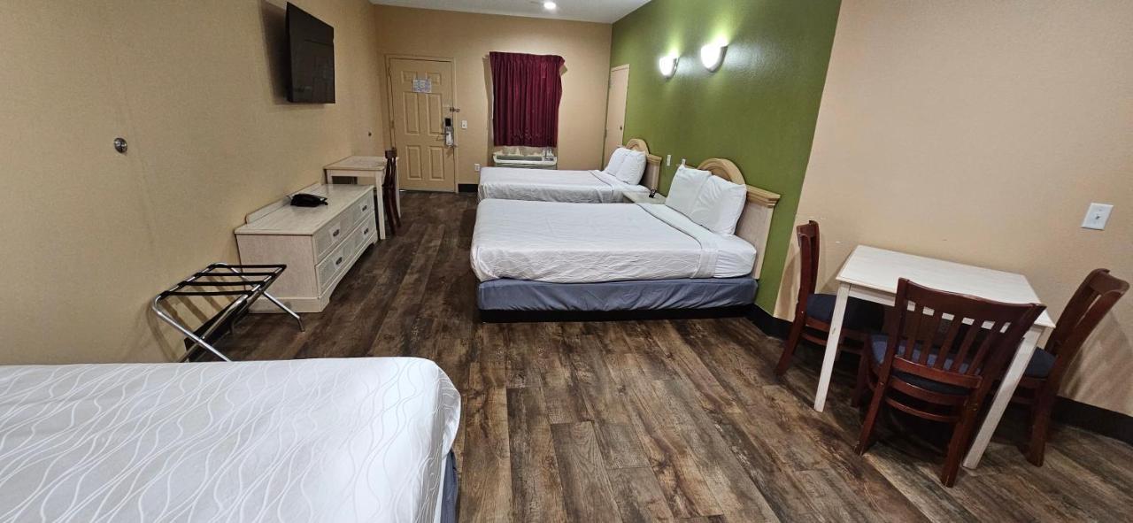 Weston Inn & Suites Rusk ภายนอก รูปภาพ