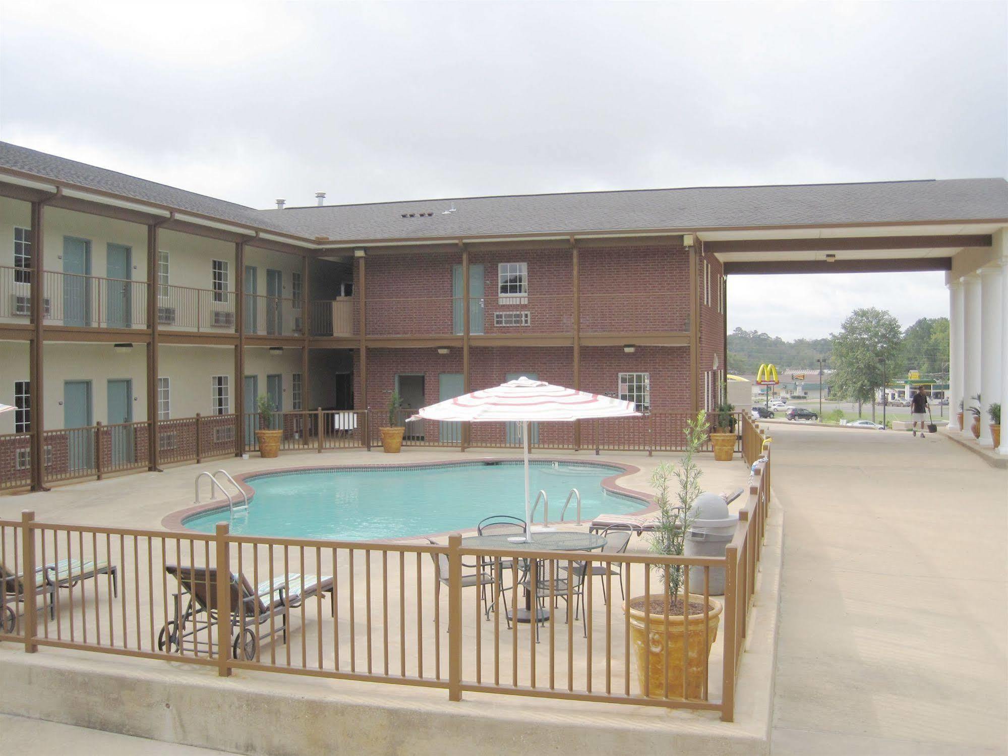 Weston Inn & Suites Rusk ภายนอก รูปภาพ