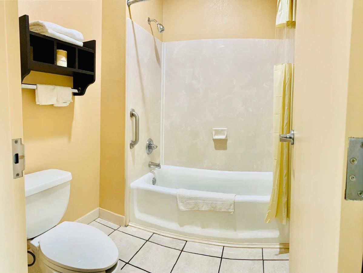 Weston Inn & Suites Rusk ภายนอก รูปภาพ