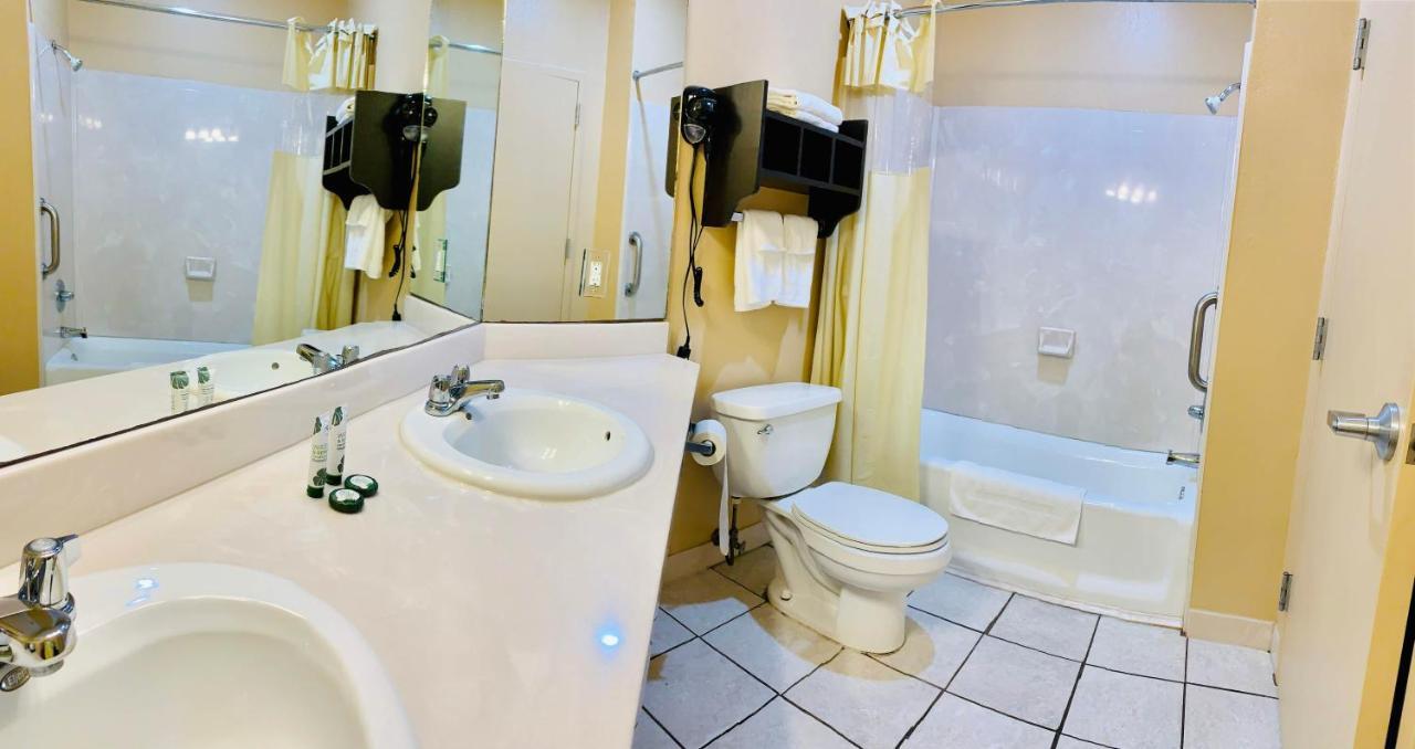 Weston Inn & Suites Rusk ภายนอก รูปภาพ